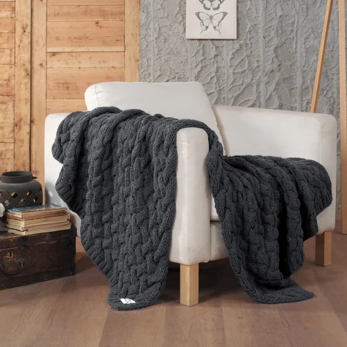 Miespiga - Serenita Hair Knitting Knitwear Blanket Throw