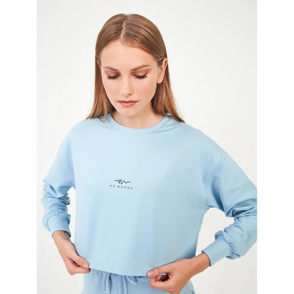 WeWon Style - Crop Sweatshirt