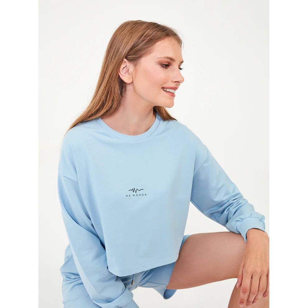 WeWon Style - Crop Sweatshirt