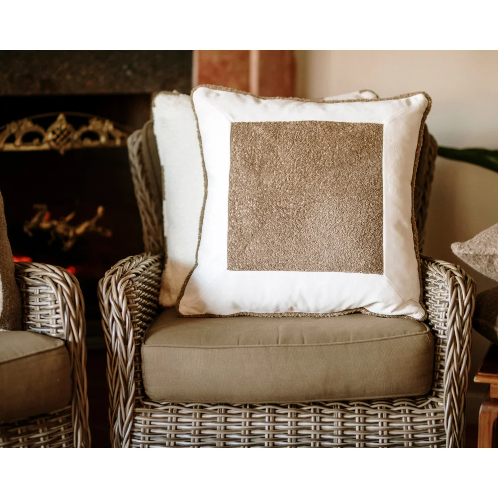 22 Maggio Istanbul - Monte Bianco - Special Design Decorative Pillow