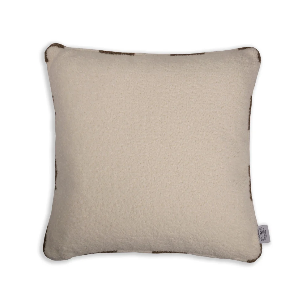 22 Maggio Istanbul - Orso Decorative Pillow