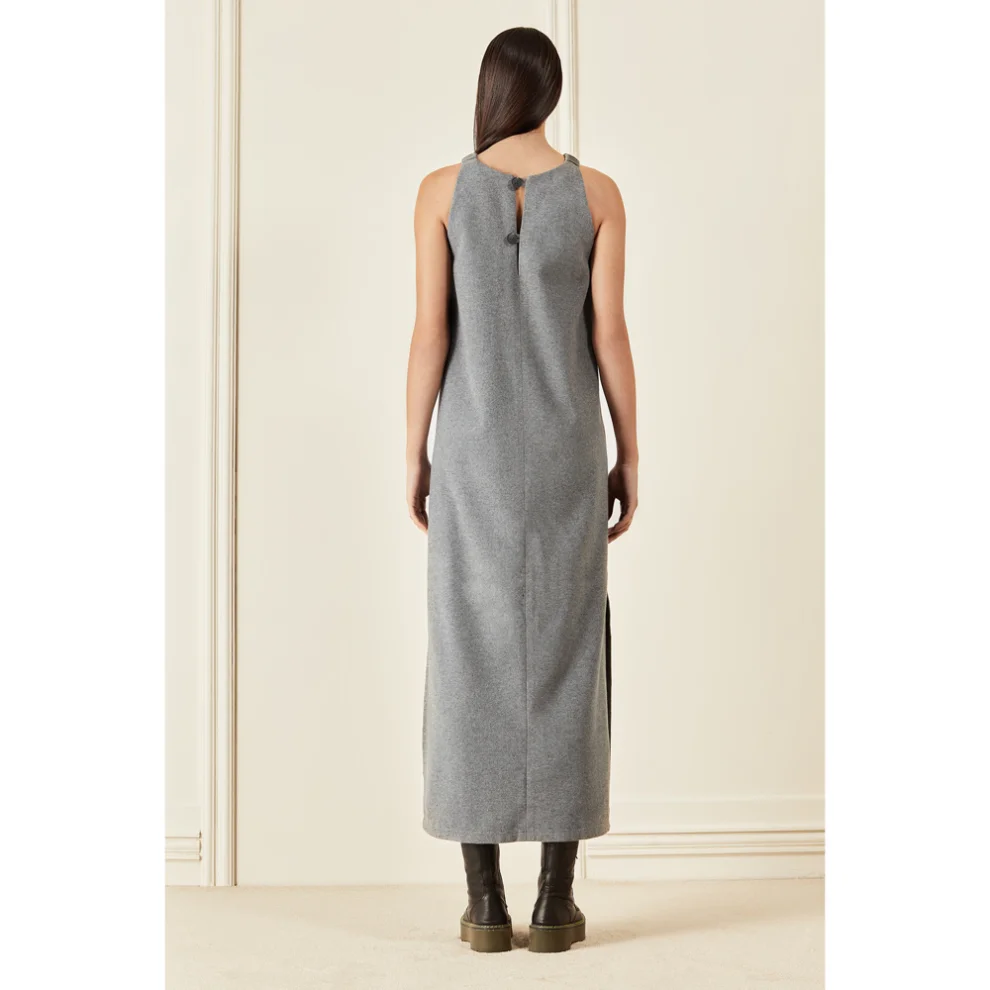 Equpe Studio - Round Collar Caché Wool-Blend Dress