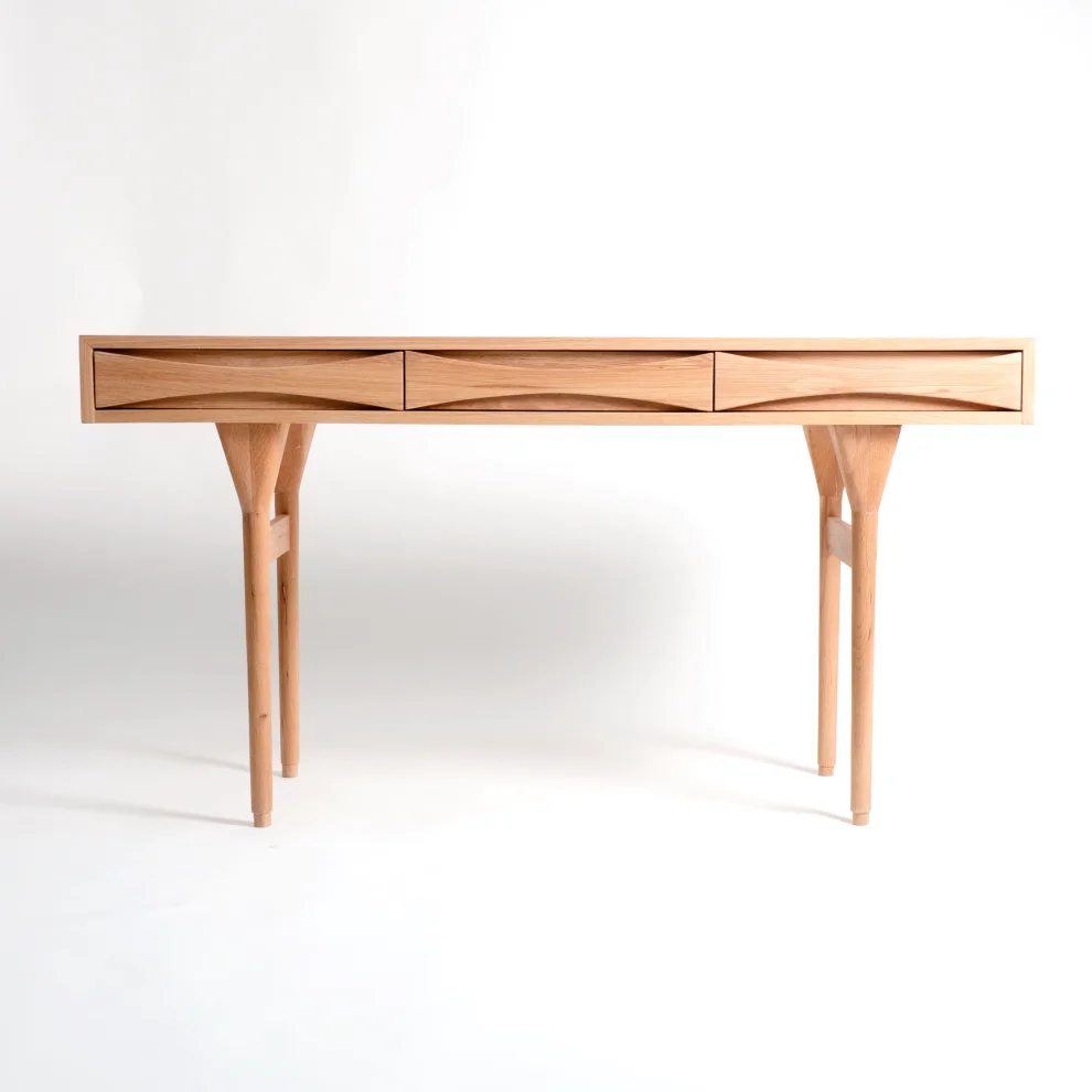 goods - Scandinavian Desk