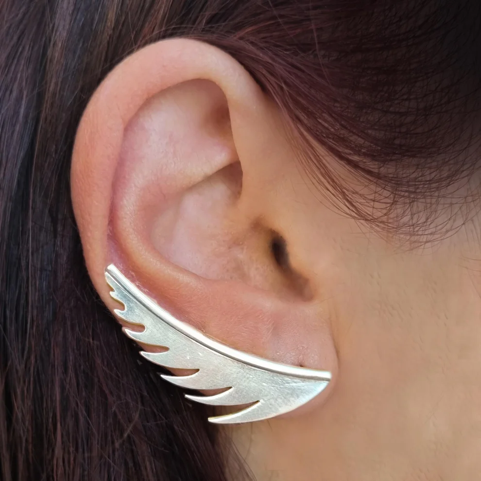 Nuir Studio - Line Wing Earcuff