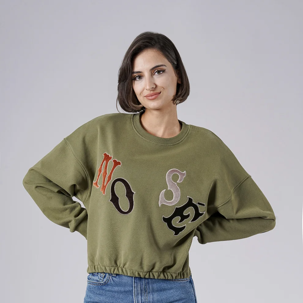 No Se Wear - Nakışlı Crop Sweatshirt