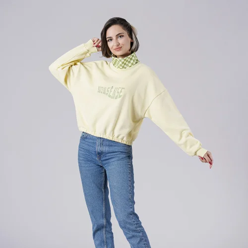 No Se Wear - Yaka Ve Nakış Detaylı Sweatshirt