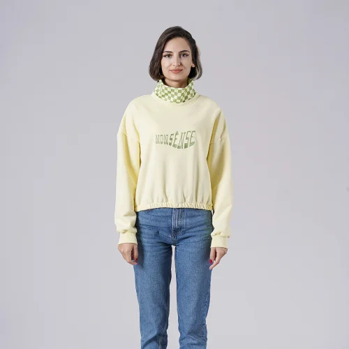 No Se Wear - Collar And Embroidery Detailed Sweatshirt