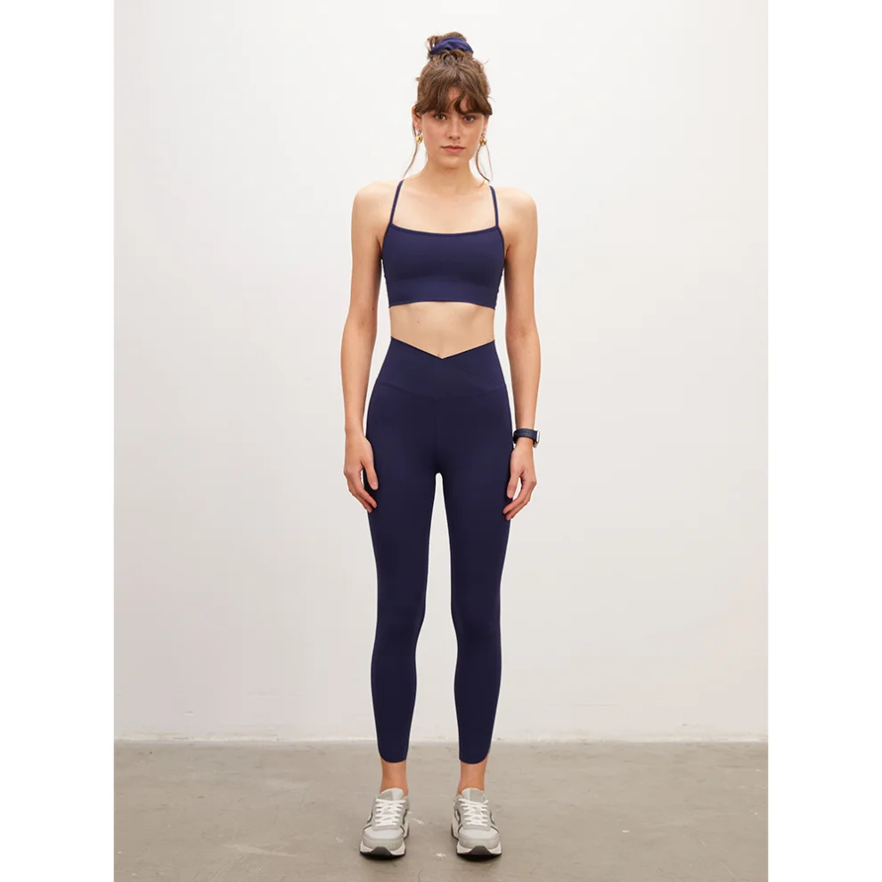 Anais & Margaux - Cross Waist Shaper Leggings