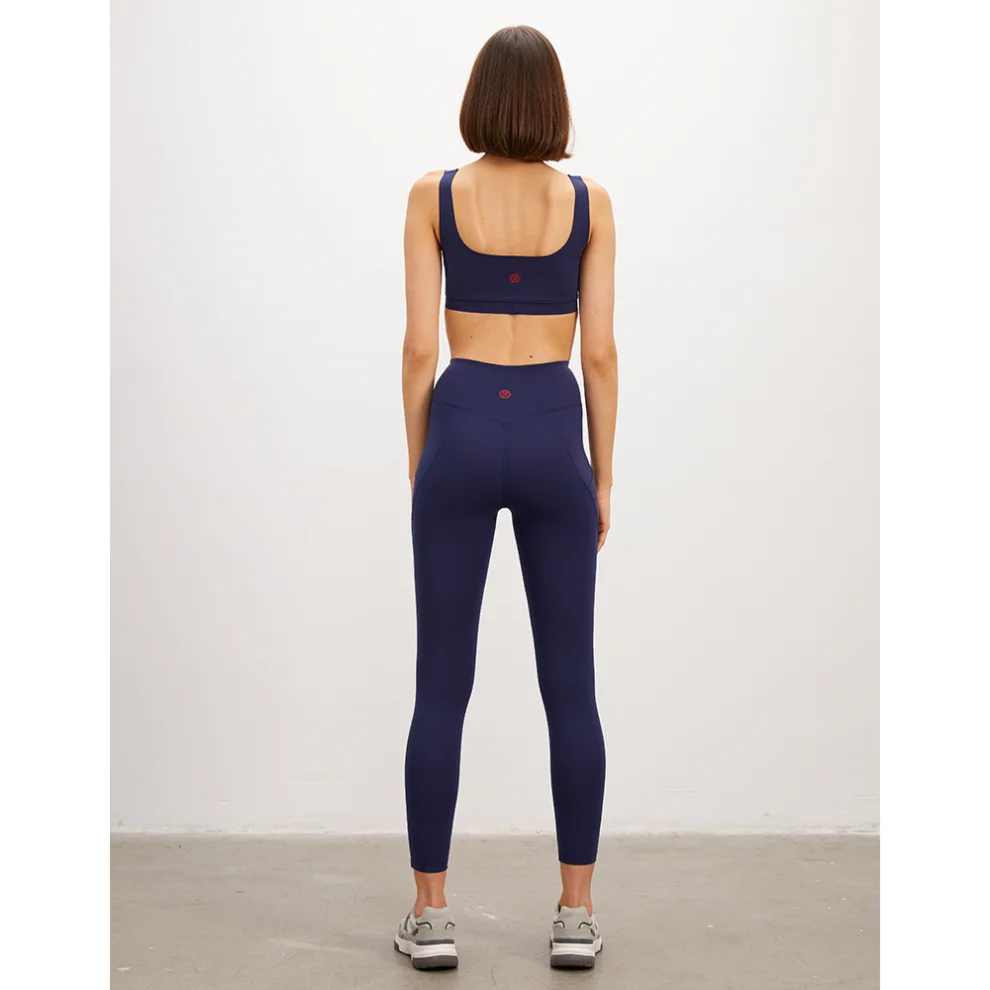 Anais & Margaux - Side Pocket Shaper Leggings