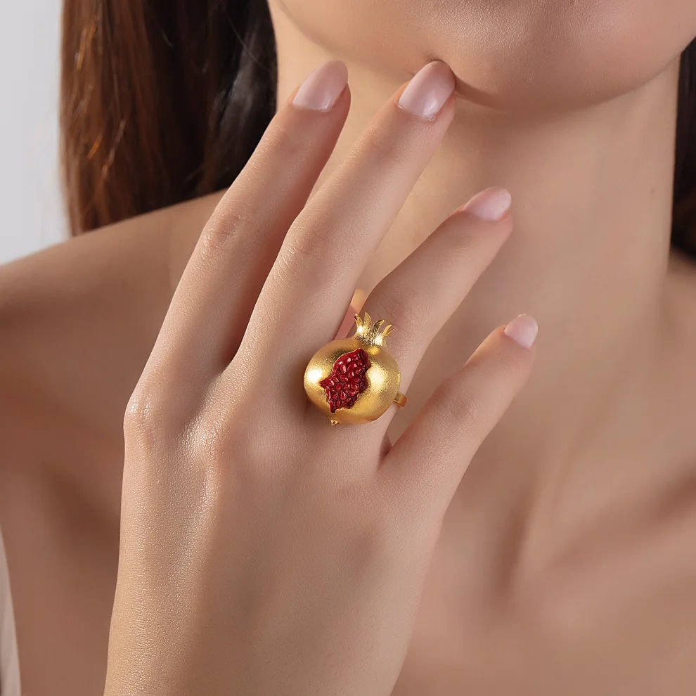 Milou Jewelry - Pomegranate Ring