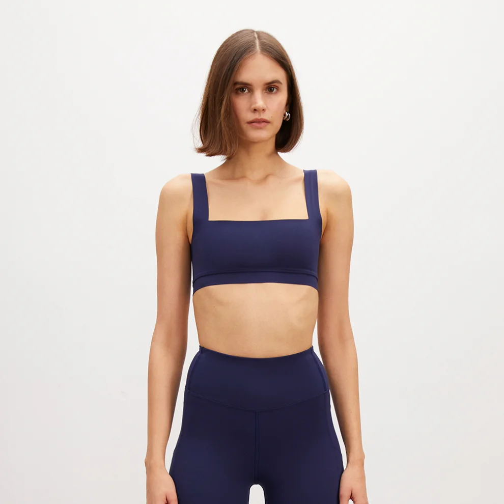 Wavy Navy x Square Neck Sports Bra – LEAD ATLETIKS