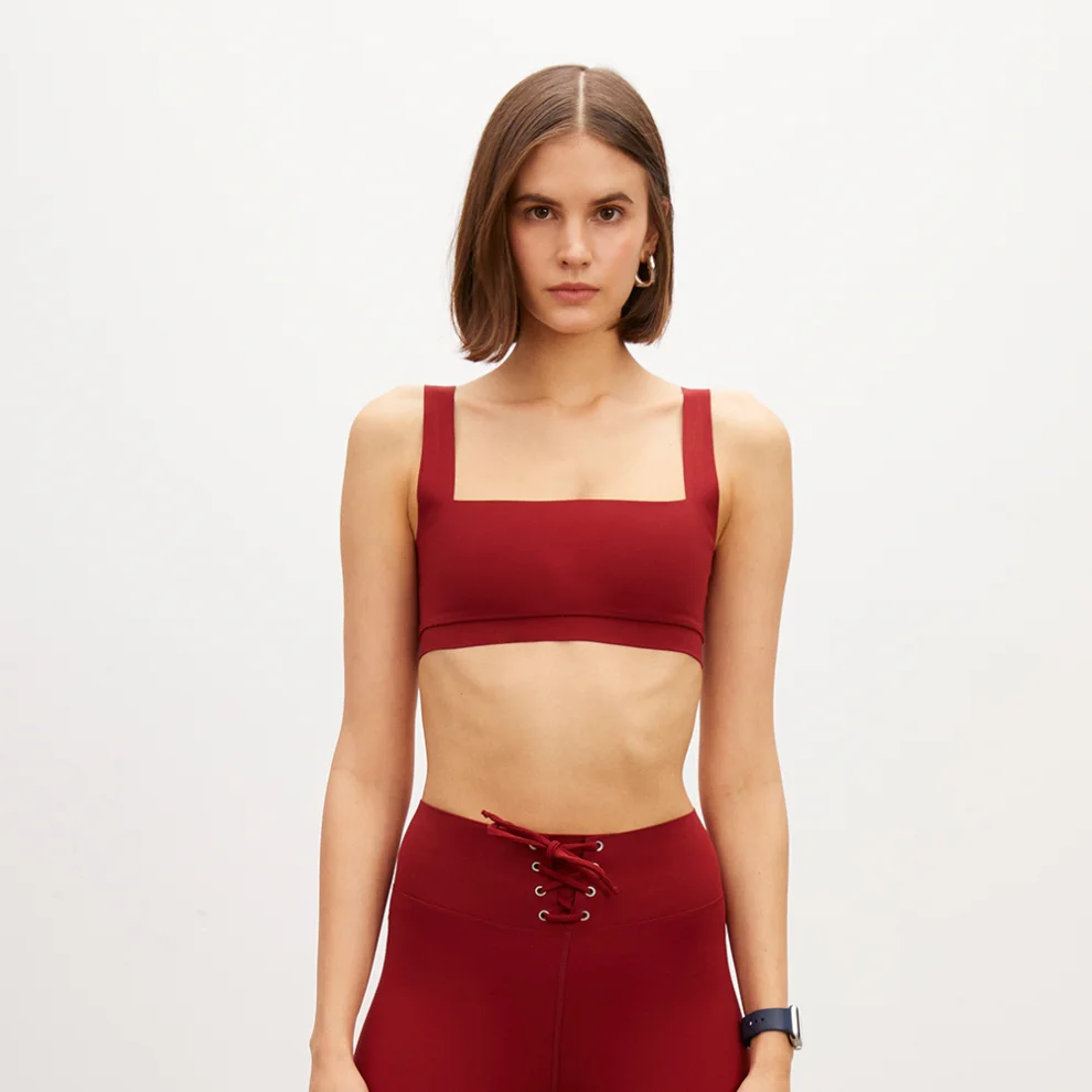 Anais & Margaux - Square Neck Sports Bra Burgundy M