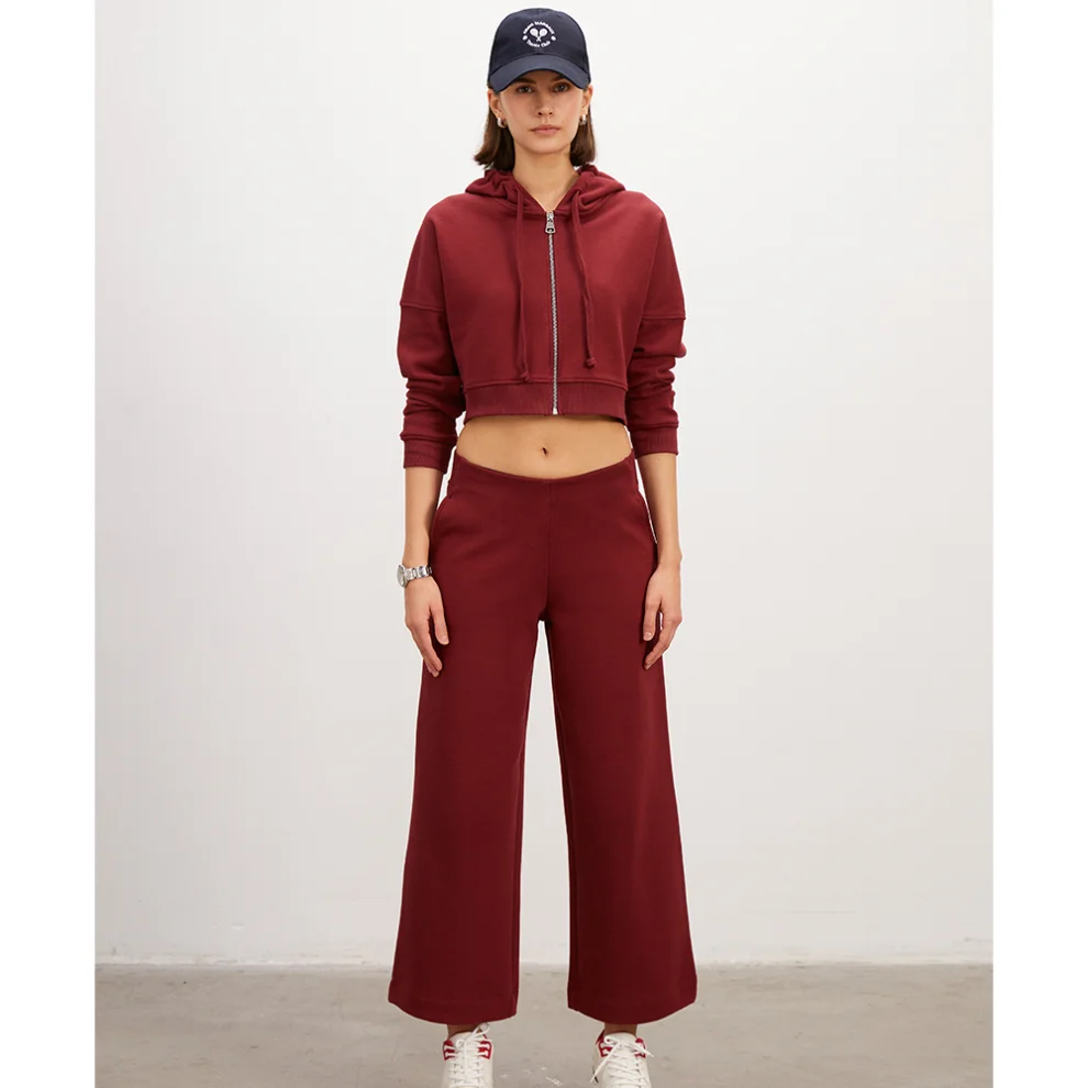 Anais & Margaux - Cropped Flare Sweatpants