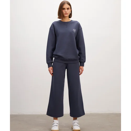 Anais & Margaux - Cropped Flare Sweatpants