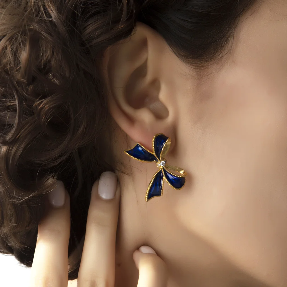 Milou Jewelry - Bow Earrings