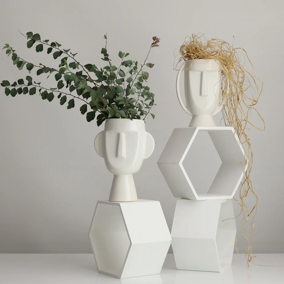 Beige & Stone - Mr. Nordic Face Vase