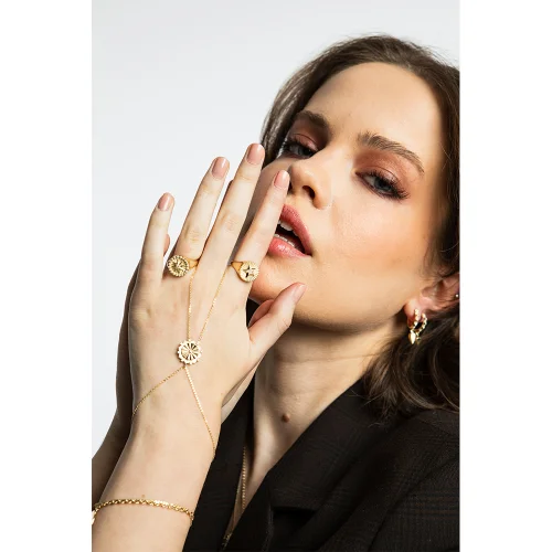 Larissa Jewellery - Textured Eight Star Ring
