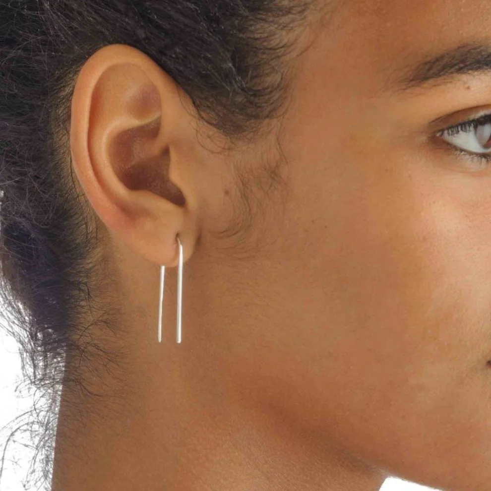 EKRIA - Single Long Line Earring