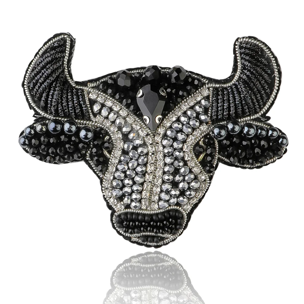 Unica Brooche - Bull Brooch