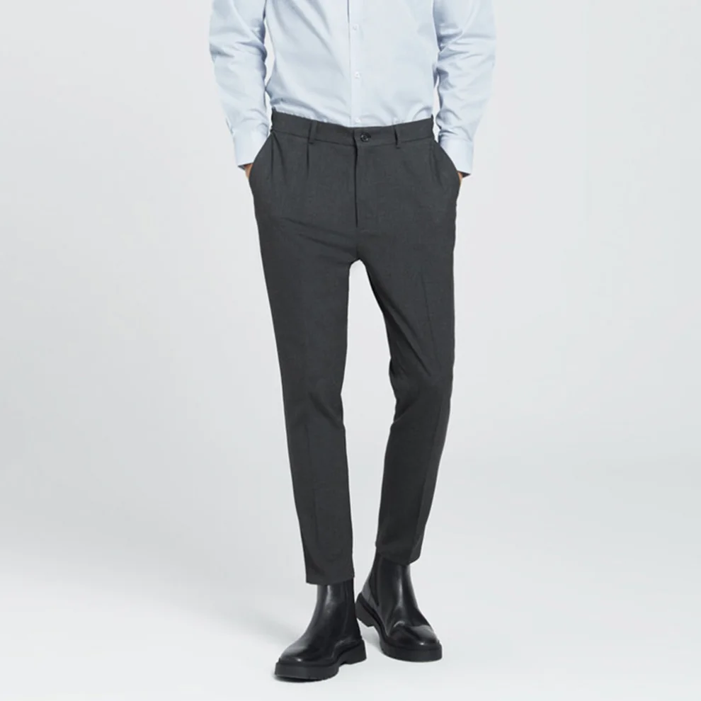 MUBU İstanbul - Pleated Chino Trousers