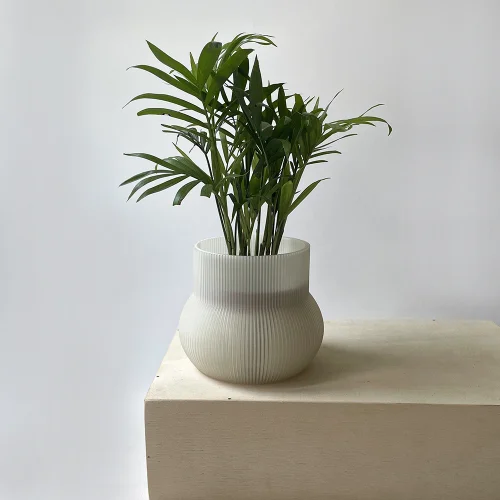 Cella Store - Maple Bioplastic Flowerpot