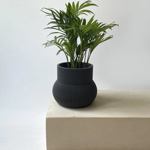 Cella Store - Maple Bioplastic Flowerpot