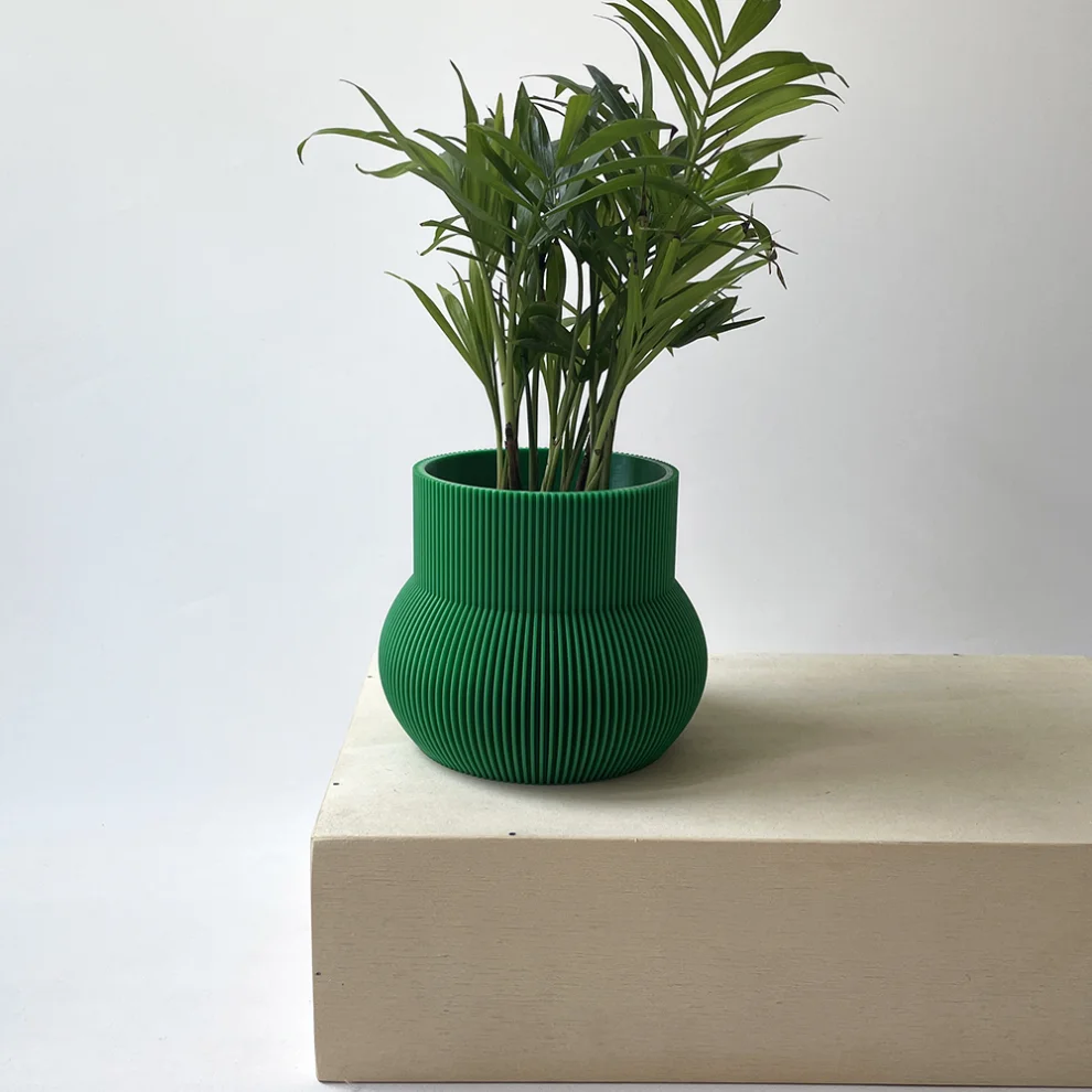 Cella Store - Maple Bioplastic Flowerpot