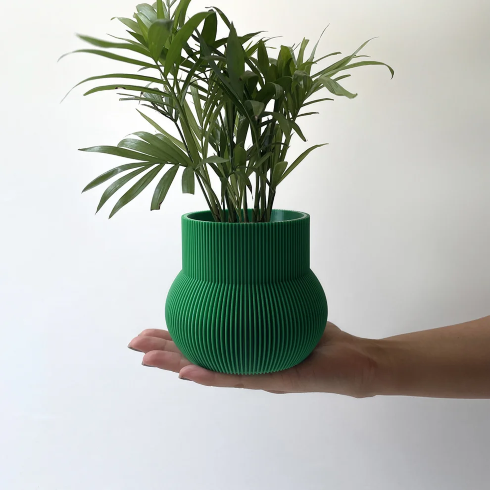 Cella Store - Maple Bioplastic Flowerpot