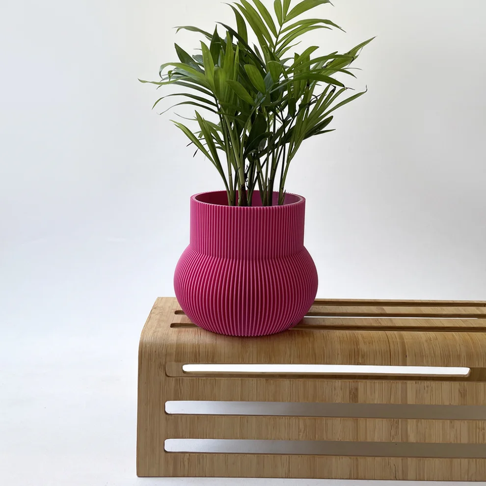 Cella Store - Maple Bioplastic Flowerpot