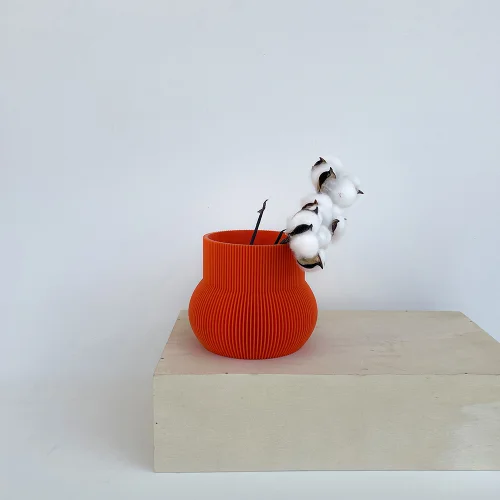 Cella Store - Maple Bioplastic Flowerpot