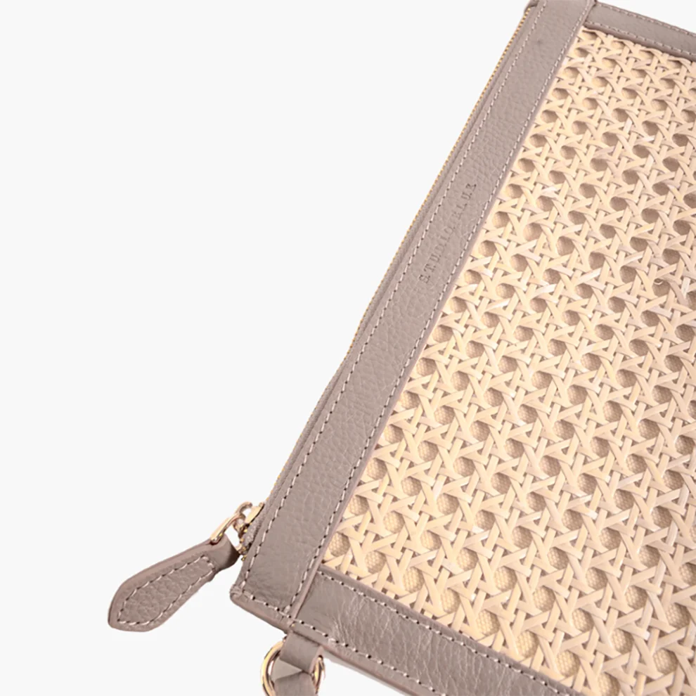 S.T.U.D.I.O. B.L.U.E. - 186 Clutch Portfolio Bag