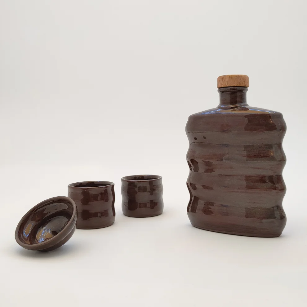 Siesta Studio - Ceramic Hip Flask Set