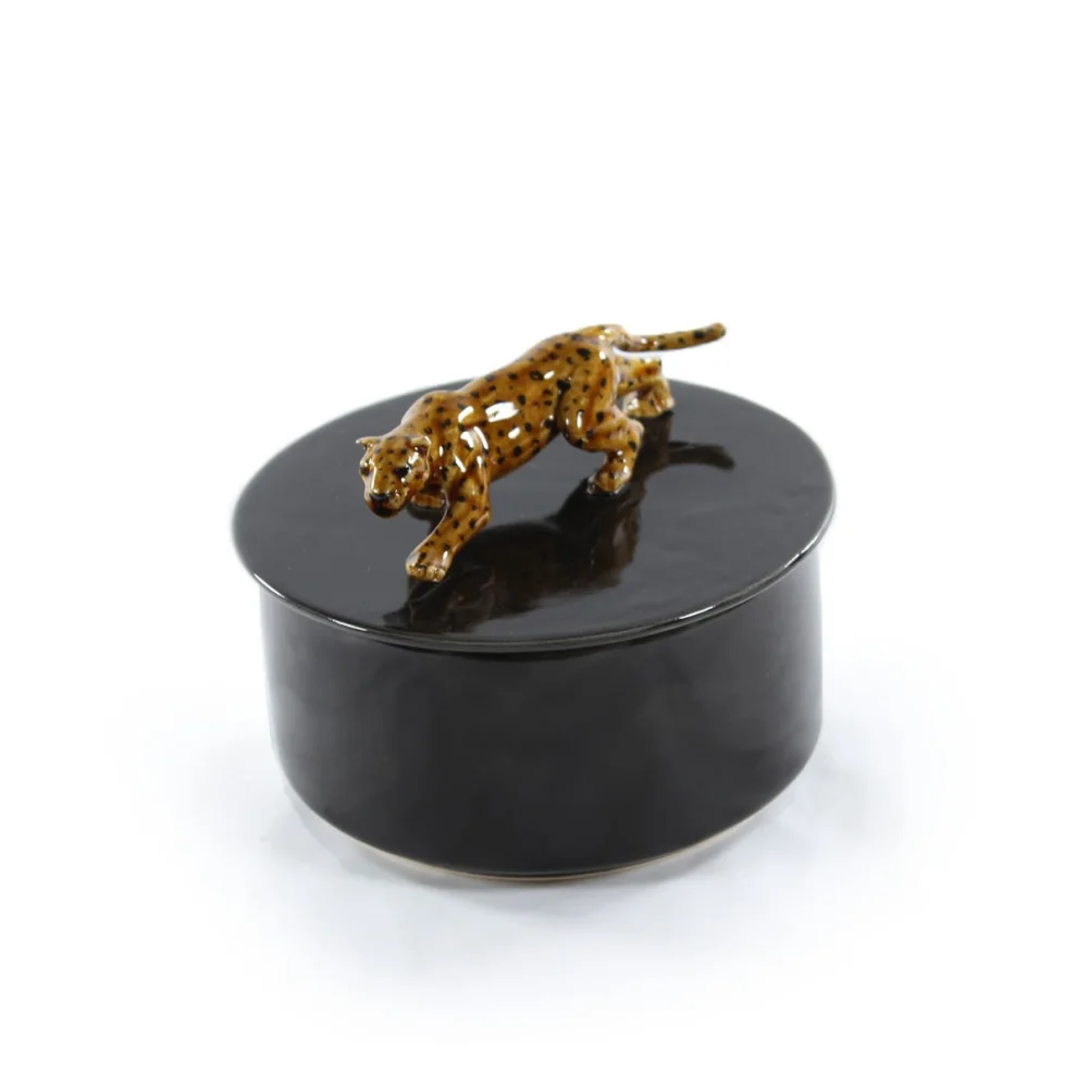 GA Ceramic - Box With Tiger Figures