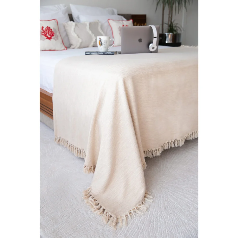 Aliva - Leto Handloomed Cotton King Size Bedspread-throw