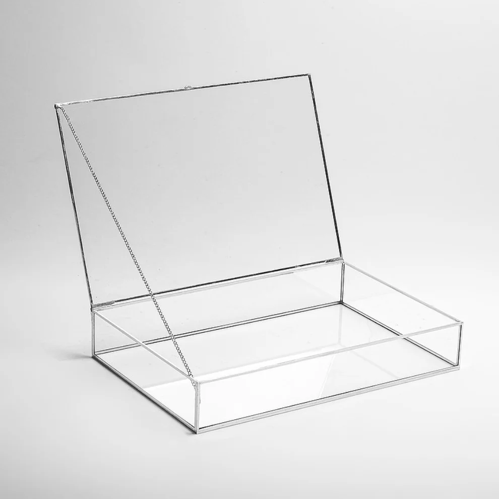 El Crea Designs - Glass Lid Box
