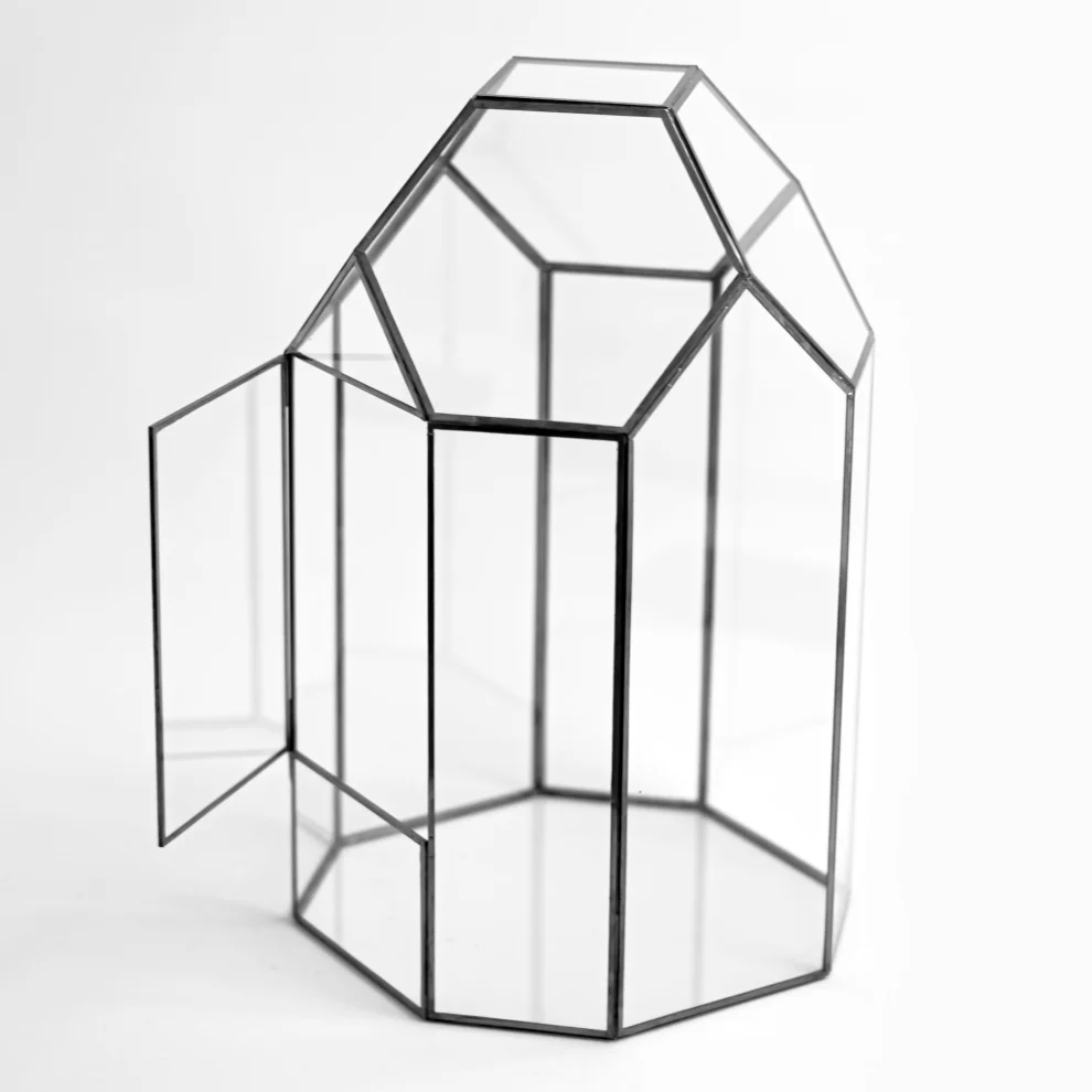 El Crea Designs - Mirach Covered Geometric Terrarium Glass Dome