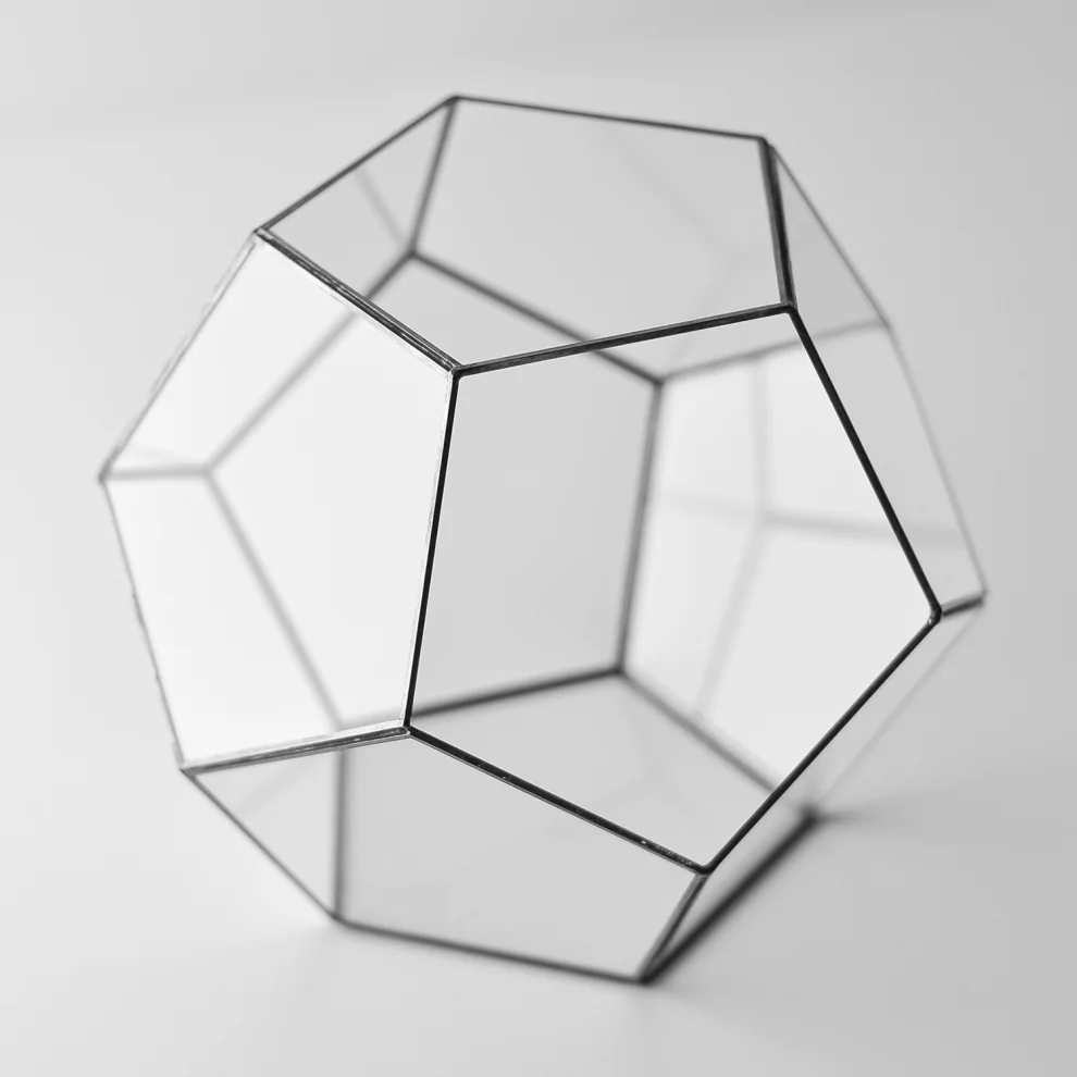 El Crea Designs - Quint Geometric Terrarium Glass Dome