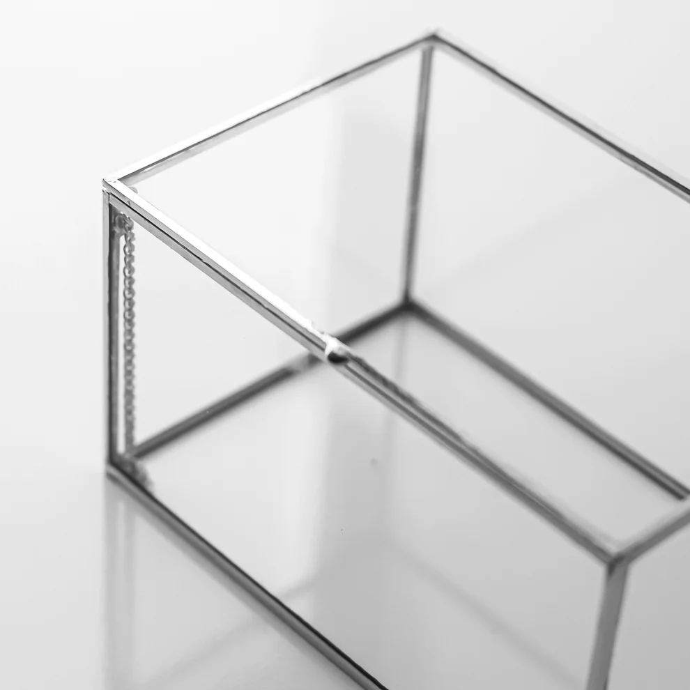 El Crea Designs - Box With Glass Lid - Il