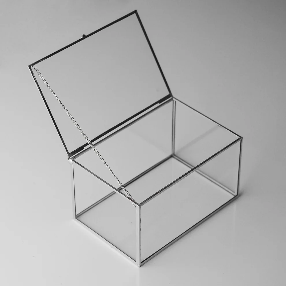 El Crea Designs - Box With Glass Lid - Il