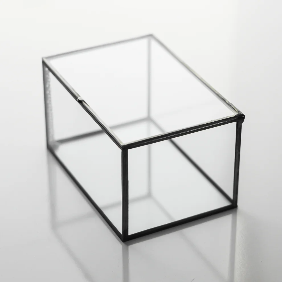 El Crea Designs - Box With Glass Lid - Il