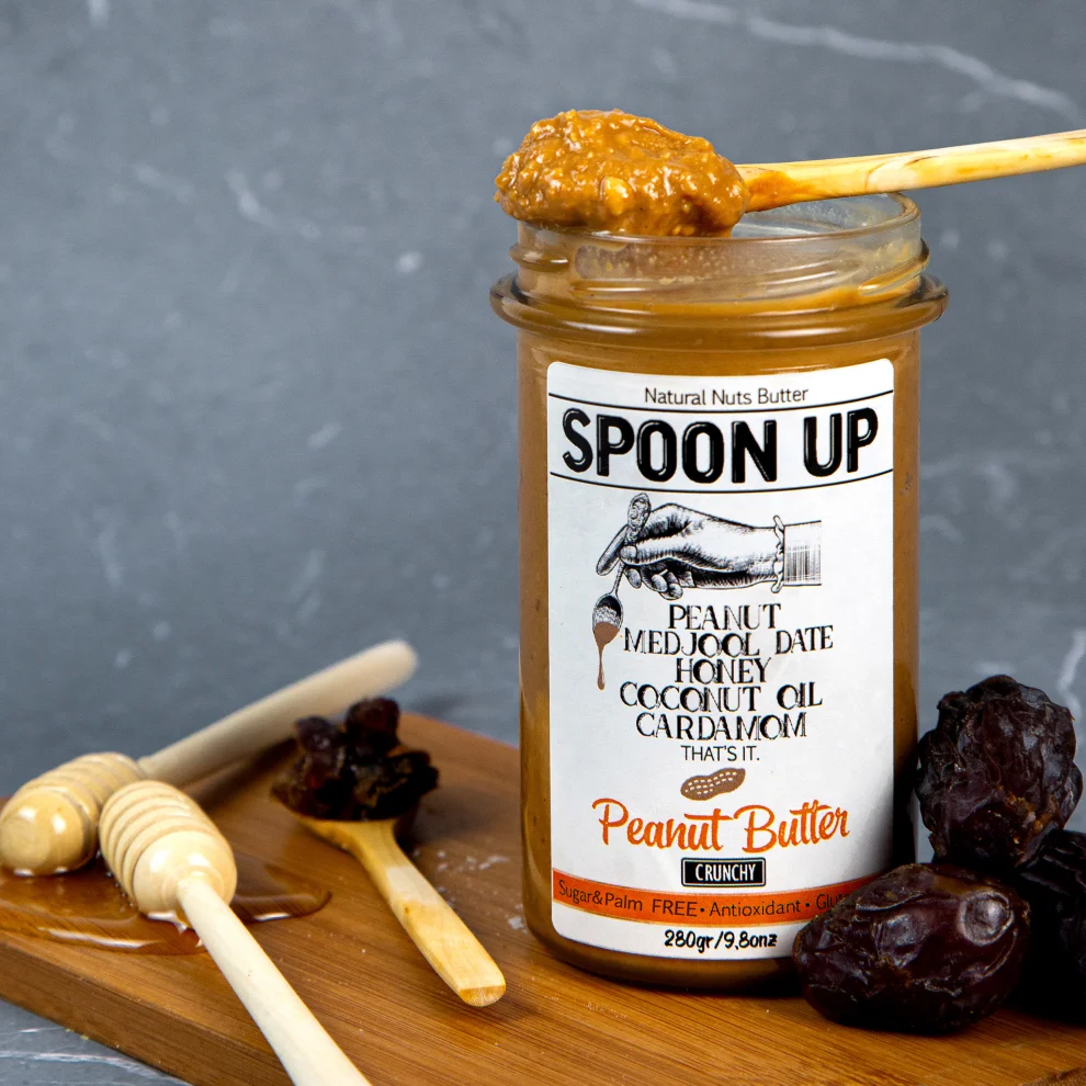 Spoonup - Hurma Parçacıklı & Kakuleli Fıstık Ezmesi̇ 284g