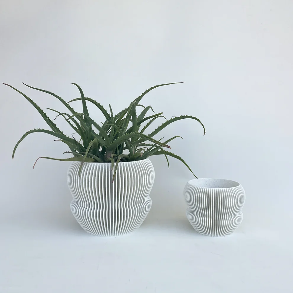 Cella Store - Ginkgo Bioplastic Flowerpot