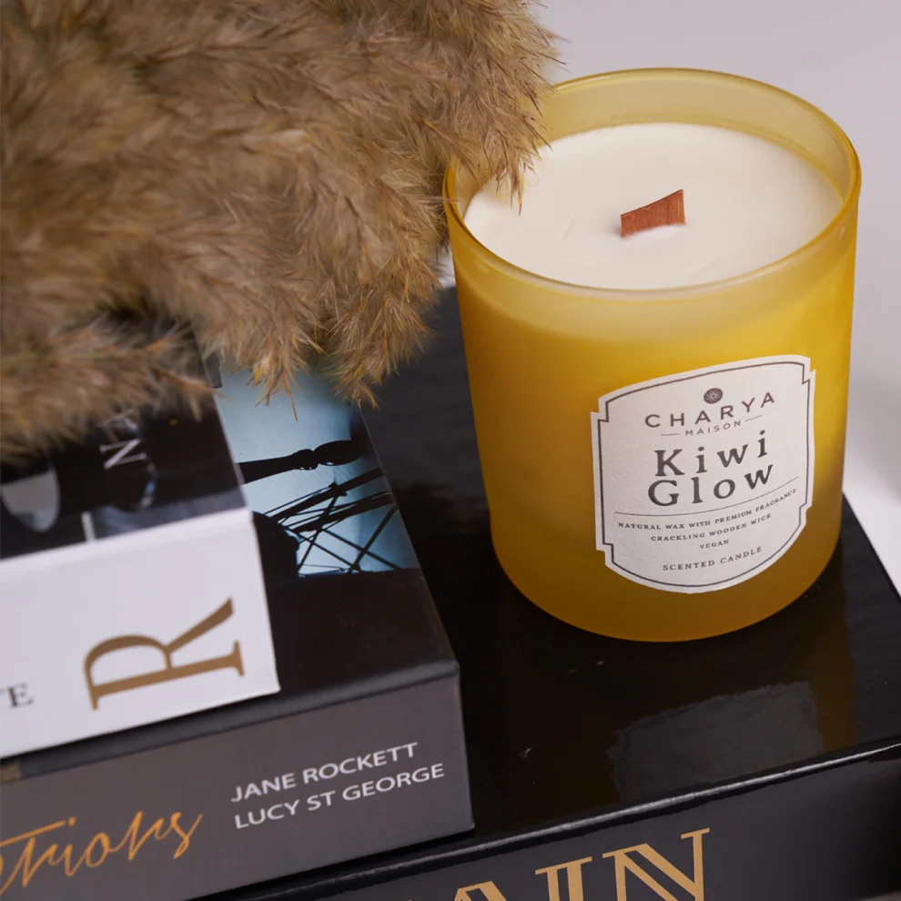 Charya Maison - Kiwi Glow 230g Natural And Vegan Candle