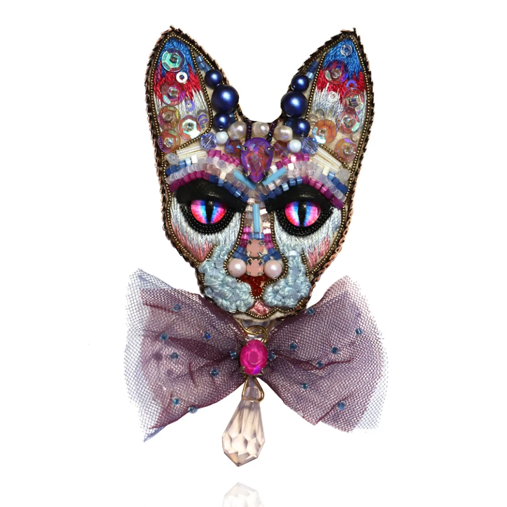 Unica Brooche - Sphinx Cat Brooch