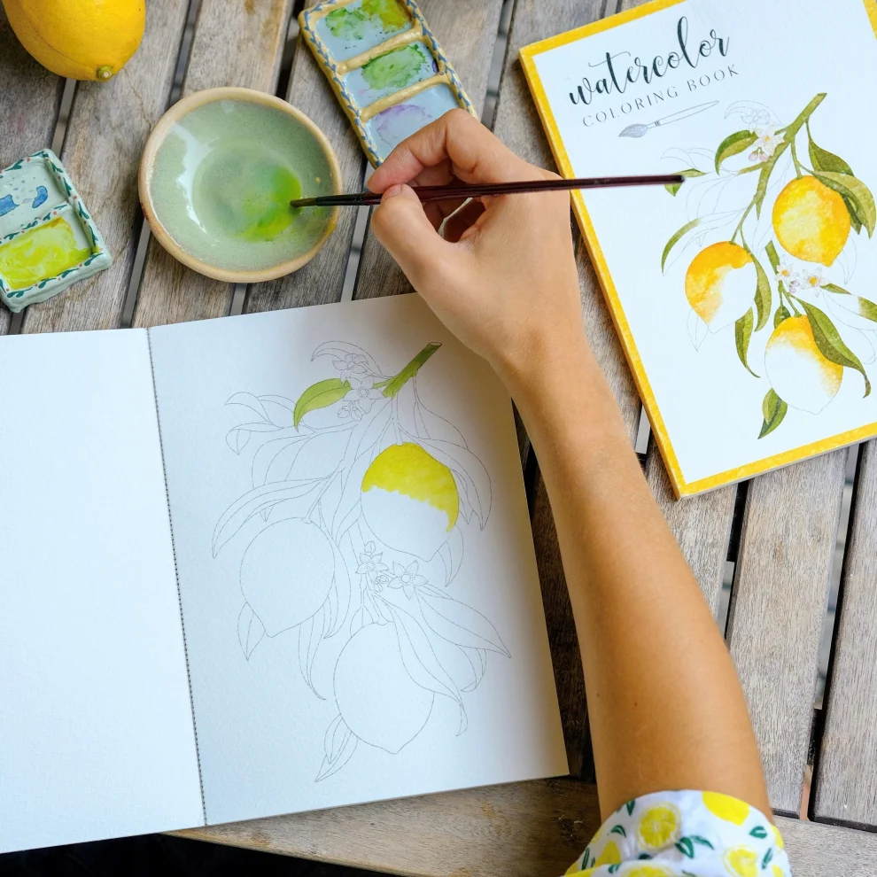 Naz Saner Draws - Watercolor Coloring Book, Fruits