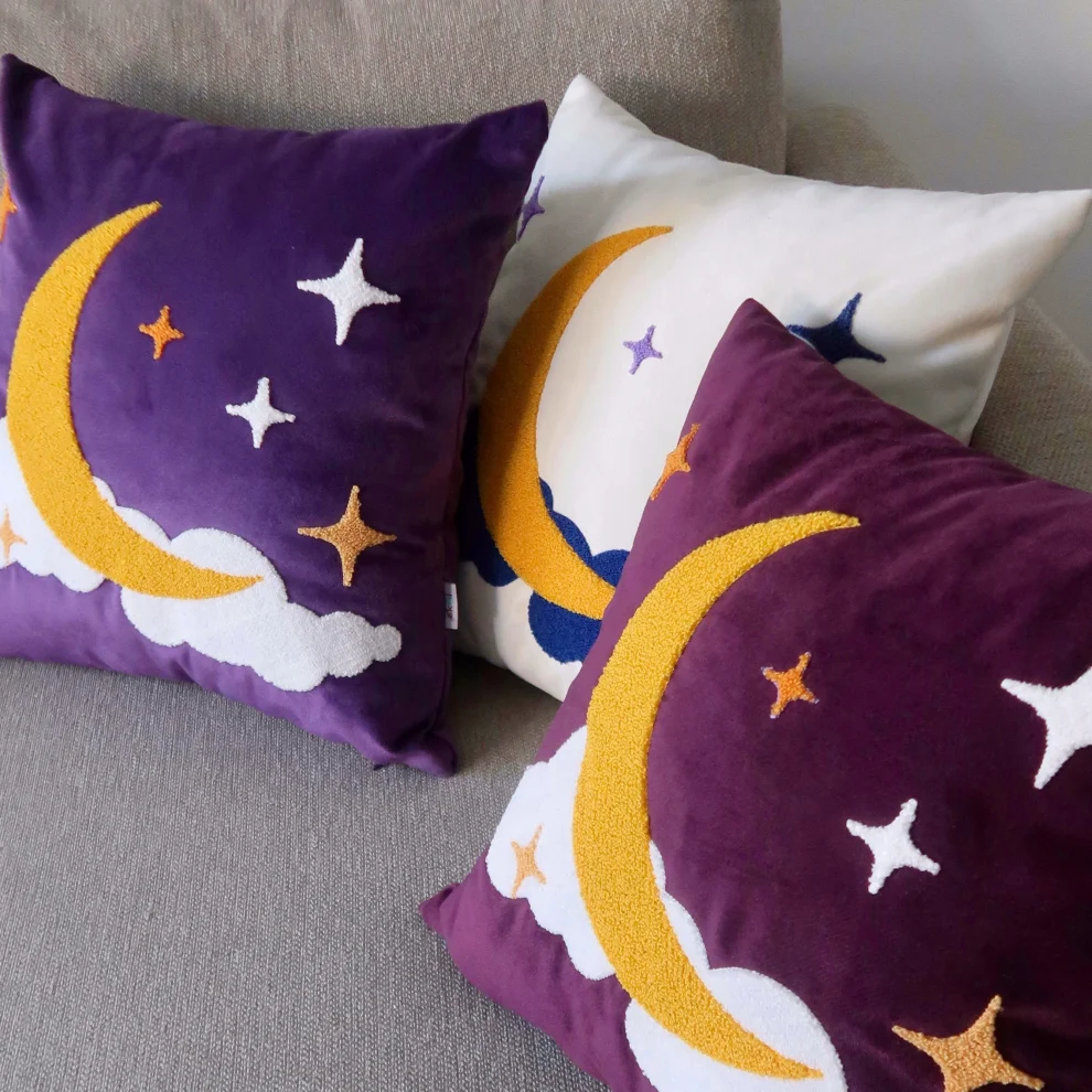 Skal Living - Crescent Moon Pillow