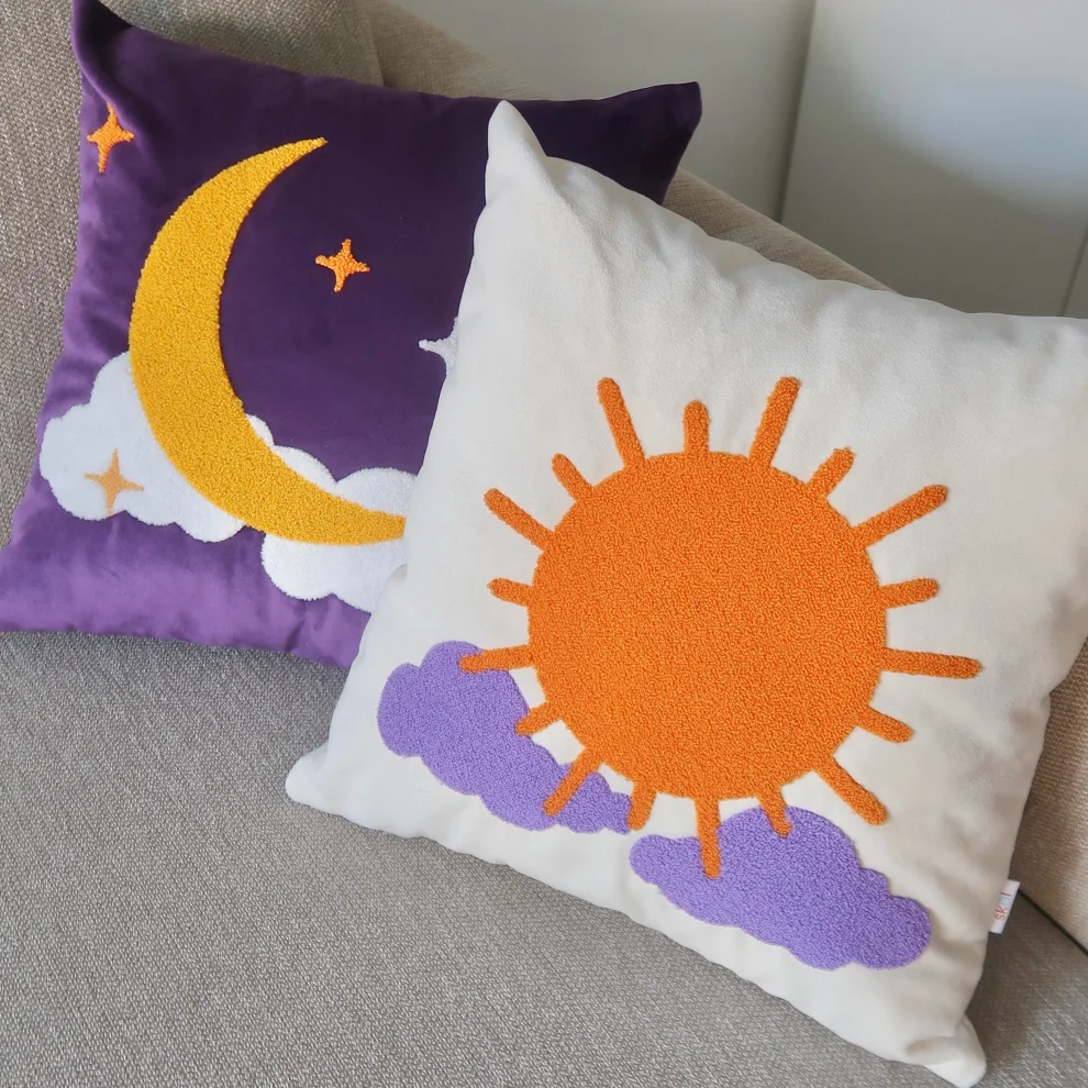 Skal Living - Crescent Moon Pillow