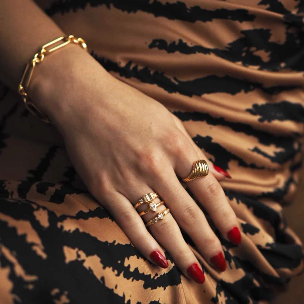 Neuve Jewelry - Annie Ring