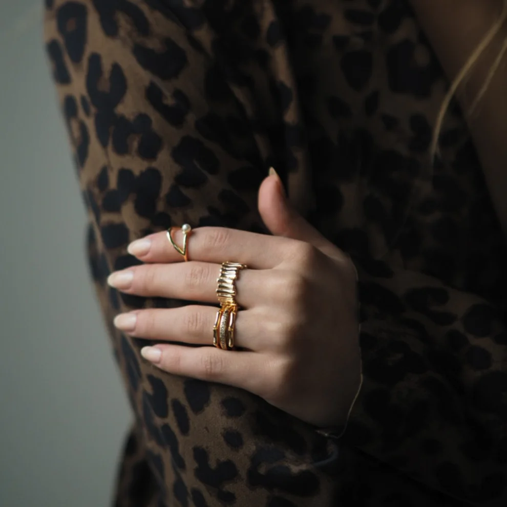 Neuve Jewelry - Shanga Ring