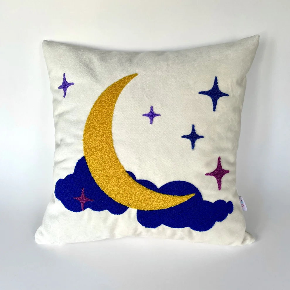 Skal Living - Crescent Moon Pillow